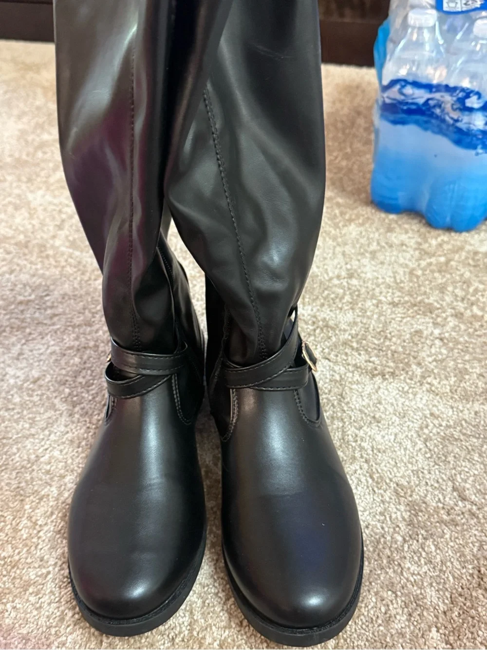 Women’s knee high riding boots